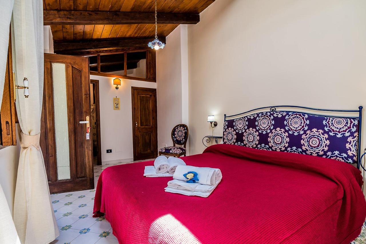 Agriturismo Il Giardino Di Vigliano Масса-Лубренсе Экстерьер фото